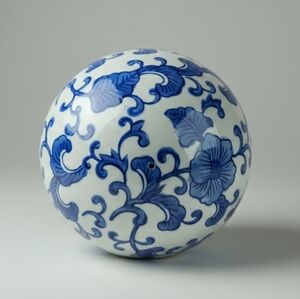 💙 CHINOISERIE Grandmillennial Blue & White Porcelain Decorative Ball / Sphere